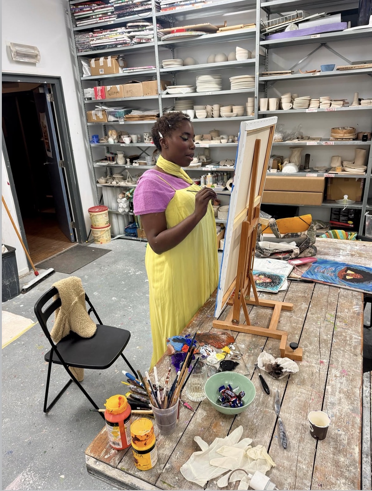 Michelle Amo painting